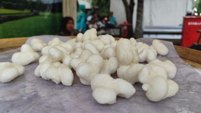 Geblek, kuliner khas dari Purworejo.