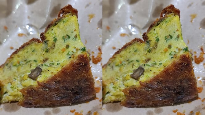 Telur dadar tebal ala masakan Padang.