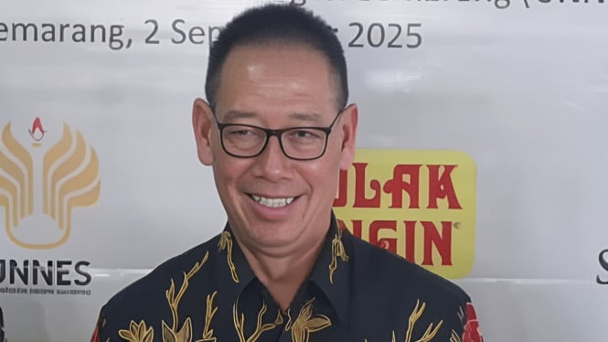 Rektor UNNES, Prof. Dr. S. Martono, M.Si.