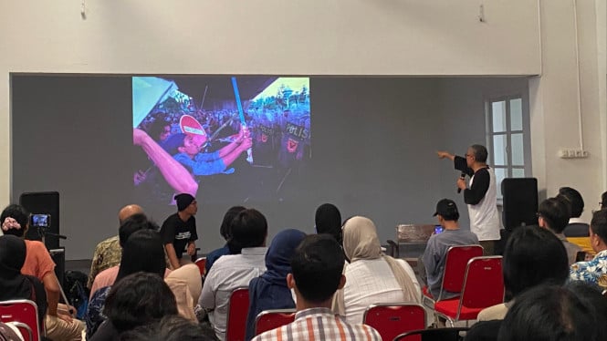 Pewarta Foto Indonesia gelar diskusi Semarang Punya Cerita.