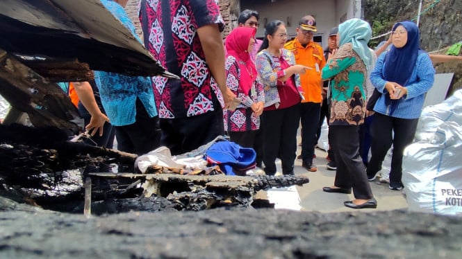 Wali Kota Semarang Agustina cek lokasi kebakaran di Jomblang.