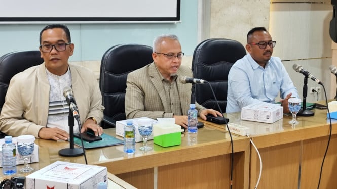 Dekan FH Unissula beri sanksi terkait dugaan kekerasan dosennya.