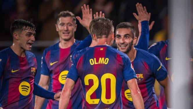 Pemain Barcelona rayakan kemenangan lawan Getafe.