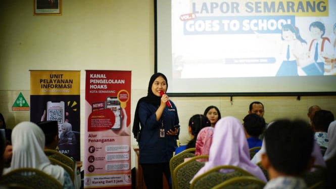 Pemkot Semarang gelar Program Lapor Semarang Goes to School.