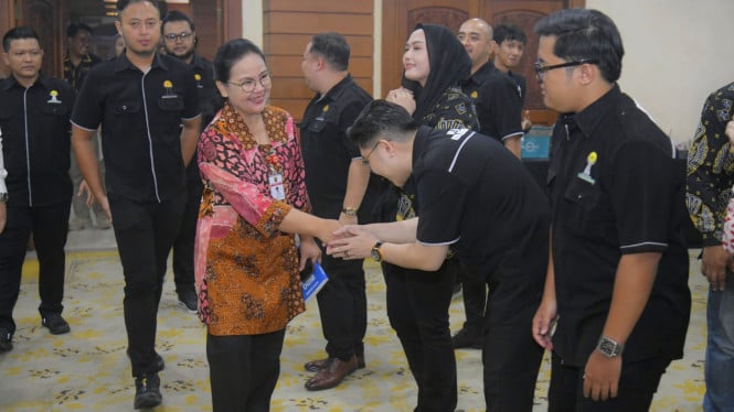 Wali Kota Semarang Agustina hadir di pelantikan Hipmi Semarang.