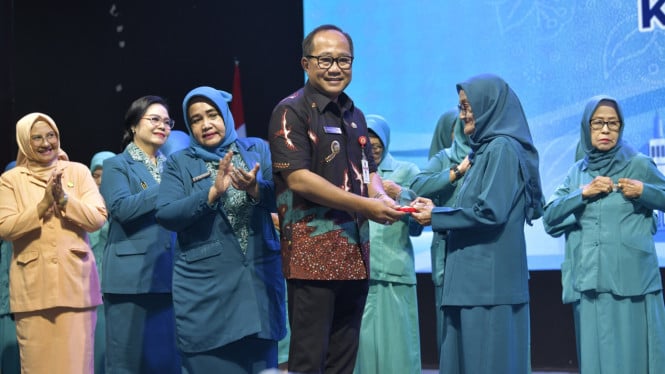 Wakil Wali Kota Semarang buka peringatan Hari Kesatuan Penggerak PKK.
