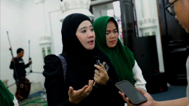 Bunda Forum Anak Nasional Jateng, Nawal Yasin dukung pesantren ramah anak.