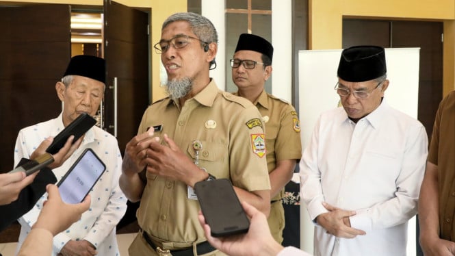 Sekda Jateng Sumarno meminta ponpes penuhi PBG saat bangun gedung.