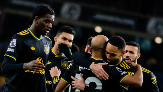 MU rayakan kemenangan atas Wolves.
