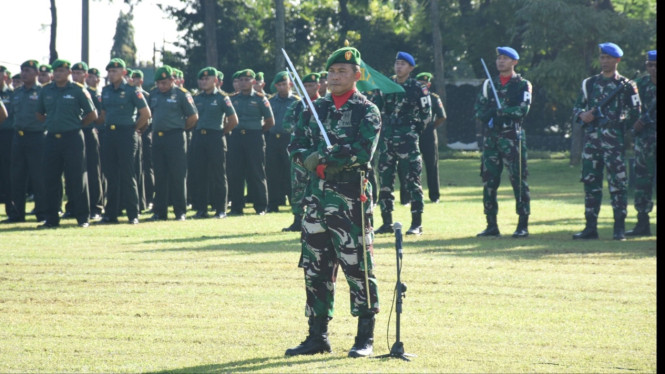Pangdam IV Diponegoro tekankan prajurit selalu waspada cuaca ekstrem.