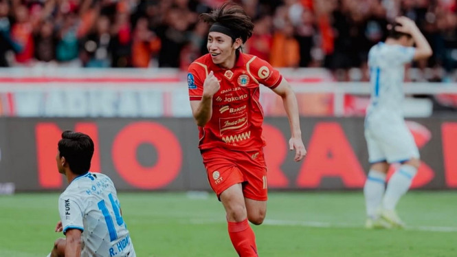Arlyansyah rayakan gol Persija ke gawang Persijap Jepara.
