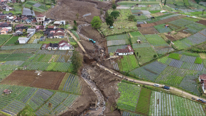 Longsor di Kecamatan Mrebet dan Karangreja, Purbalingga.