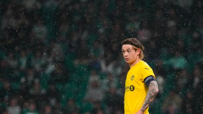 Kapten Bodo/Glimpt Patrick Berg setelah timnya dihajar Sporting.