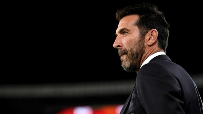 Gianluigi Buffon mundur dari pelatih Timnas Italia.
