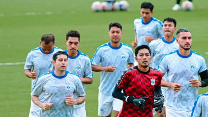 Pemain PSIS bersiap menghadapi laga tandang melawan Persiku Kudus.