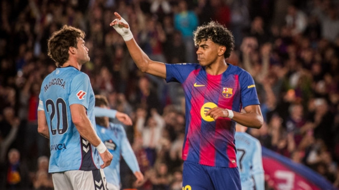 Pemain Barcelona Lamine Yamal.