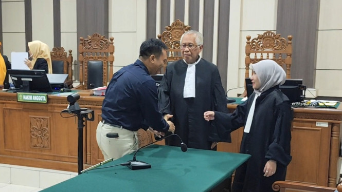 Mantan pejabat Bank BJB bebas dalam kasus pemberian kredit modal kerja Sritex.