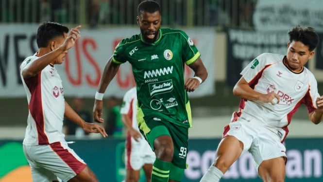 Laga PSS Sleman melawan Garudayaksa di bakab final Liga 2 Pegadaian Championship.