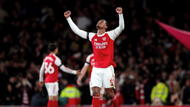 Arsenal menang tipis 1-0 atas Burnley.