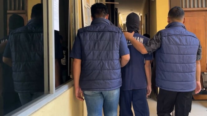 Polisi meringkus paman cabul yang berbuat tidak senonoh kepada keponakannya.