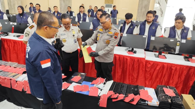 Polda Jateng mengungkap kasus penipuan online lintas negara.