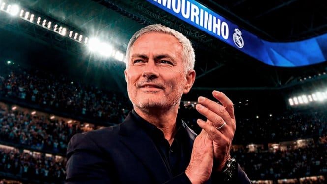 Jose Mourinho resmi menjadi pelatih Real Madrid.