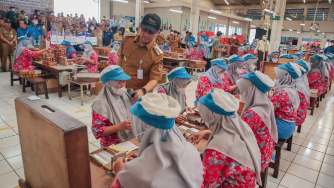85 Ribu Buruh Tembakau Jawa Tengah Terima BLT, Per Orang Dapatkan 600 Ribu Rupiah