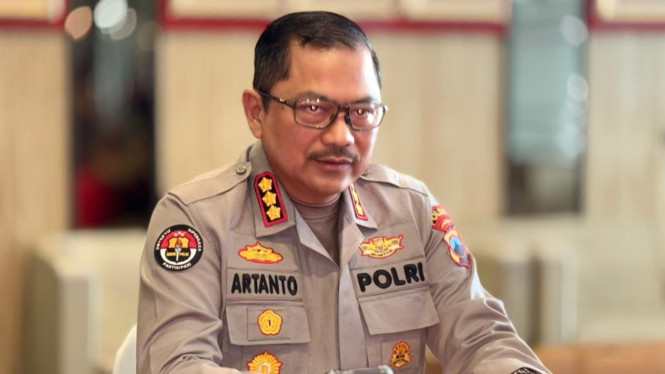 Kabid Humas Polda Jateng Kombes Pol Artanto menjelaskan penangkapan oknum anggota Polri yang diduga menganiaya wanita.