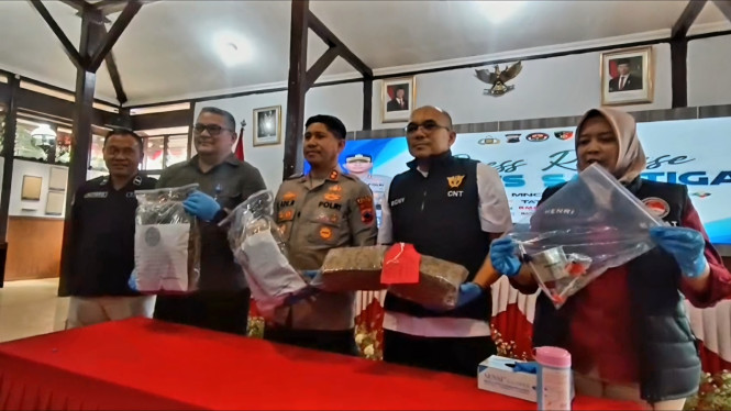 Polres Salatiga Ungkap Peredaran Narkoba Amankan Ganja 5.8 Kg