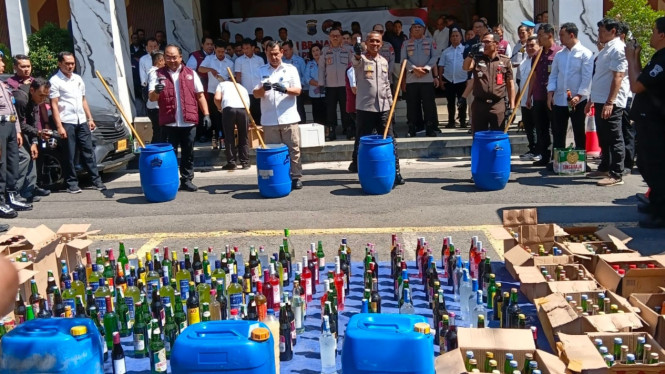 Polda Jateng ungkap kasus narkoba dan miras pada Operasi Pekat Candi. 2026.