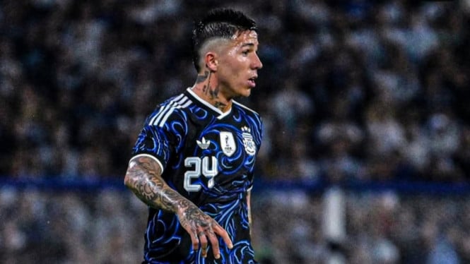 Pemain Argentina Enzo Fernandez yang penuh dengan tato.