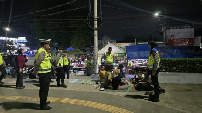 Polres Kendal menggelar patroli cegah tawuran dan balap liar.