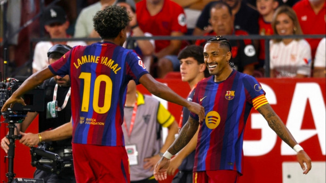 Barcelona menang 3-1 atas Sevilla berkat hattrick Rapinha.