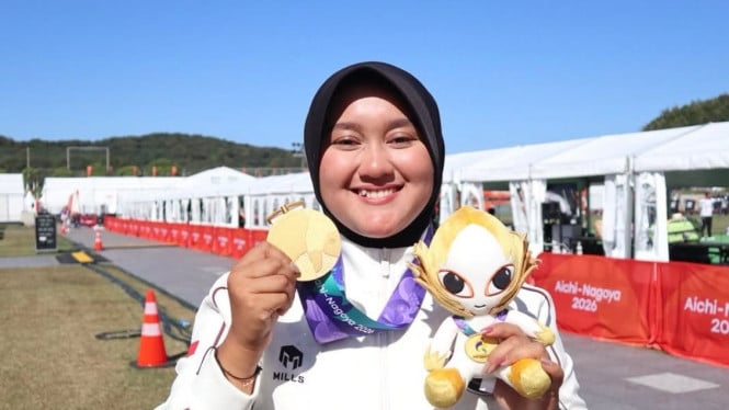 Nurisa Dian Ashrifah, mahasiswa Udinus Semarang meraih medali emas Asian Games 2026.