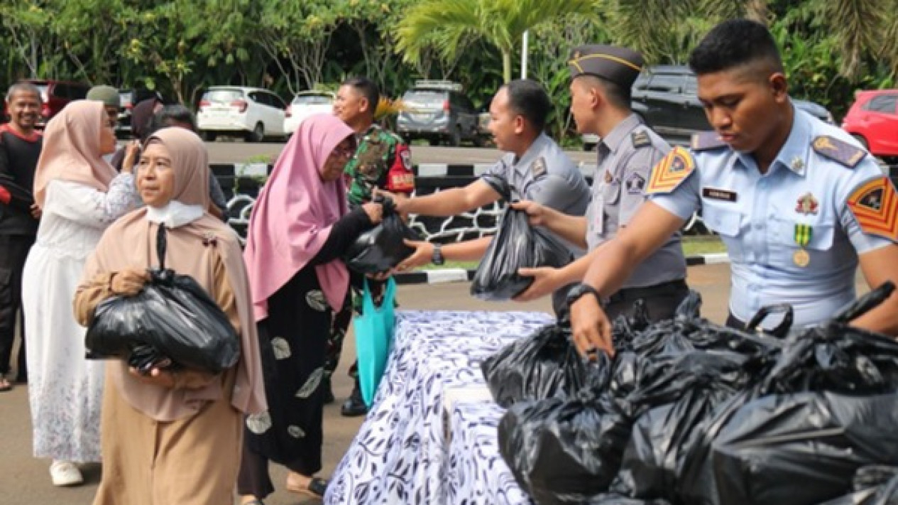 Aksi peduli petugas Lapas Cibinong