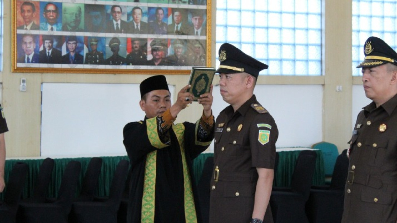 Jaksa Alfa Dera resmi jabat Kasi Intel Kejari Lamteng