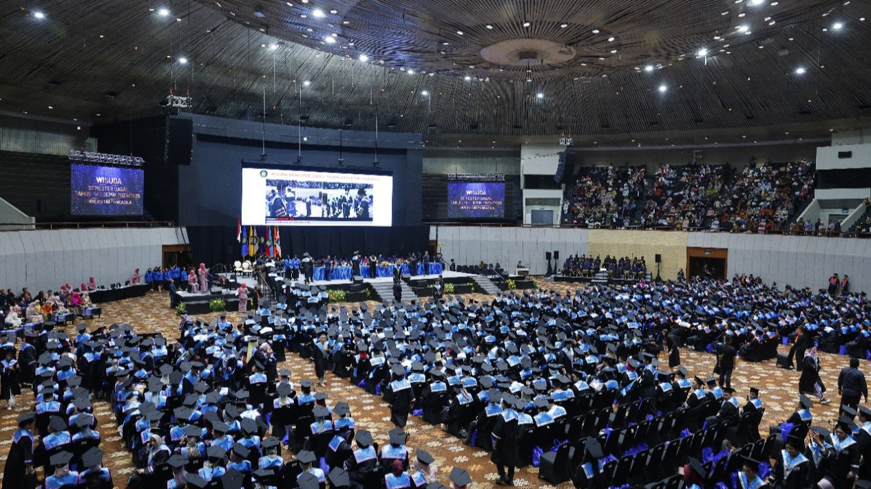 Acara wisuda Universitas Pancasila