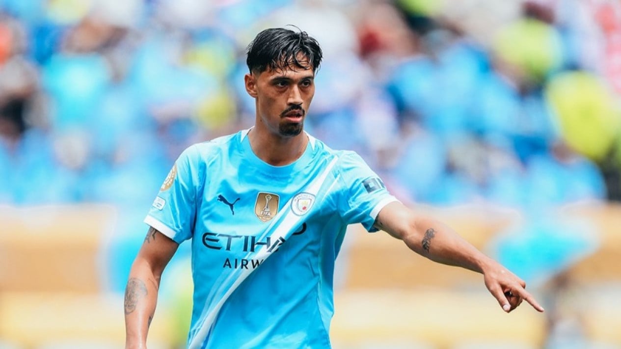 Tijjani Reijnders debut di Man City.