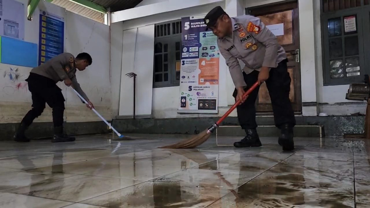 Jaran Polsek Sunda Kelapa bantu Masyarakat