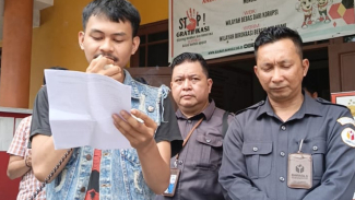 Solmadapar Kalbar Demo Kantor Bawaslu Provinsi Kalbar Solmadapar Kalbar Demo Kantor Bawaslu Provinsi Kalbar