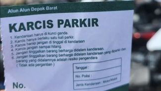 Dugaan Karcis Parkir liar Alun Alun Pemkot Depok Dugaan Karcis Parkir liar Alun Alun Pemkot Depok