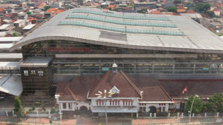 Jadwal Kereta Sore hingga Malam dari Pasar Senen dan Gambir Berhenti Luar Biasa di Jatinegara
