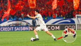 Sepatu Hitam Kaos Kaki Pendek Gaya Thom Haye, Tetap Berlaku saat Perkuat Persib?