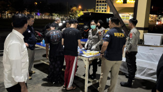 Ditreskrimsus Polda Kalbar Amankan 17 Peserta Aksi, Ada yang Bawa Sajam dan Bom Molotov