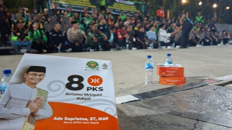 Nasi Kotak Berlogo PKS Muncul Ditengah Aksi Ojol di Depok Bikin Heboh, Nanggok Mulu Acara Orang ya?