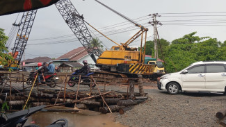 Picu Kemacetan, Proyek Rehab Jembatan di Kalimantan Barat Jadi Sorotan
