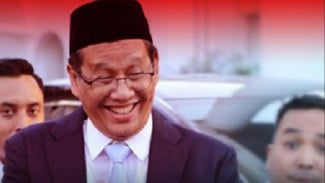 Pegawai Bea Cukai Nongkrong di Starbucks? Menkeu Purbaya Temukan Fakta Mengejutkan