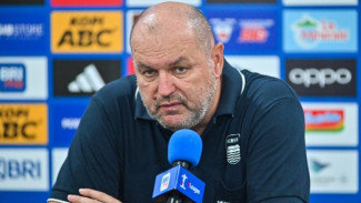 Bojan Hodak Angkat Topi: Persib Tetap Perkasa Meski Jadwal Padat