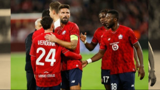 Olivier Giroud Jadi Pahlawan, Calvin Verdonk Buktikan Kualitas di Liga Europa