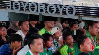 Bajul Ijo Tandang ke Banten, Bonek Gelar Nobar Persebaya di Terminal Joyoboyo, Gratis Tanpa Mbayar!